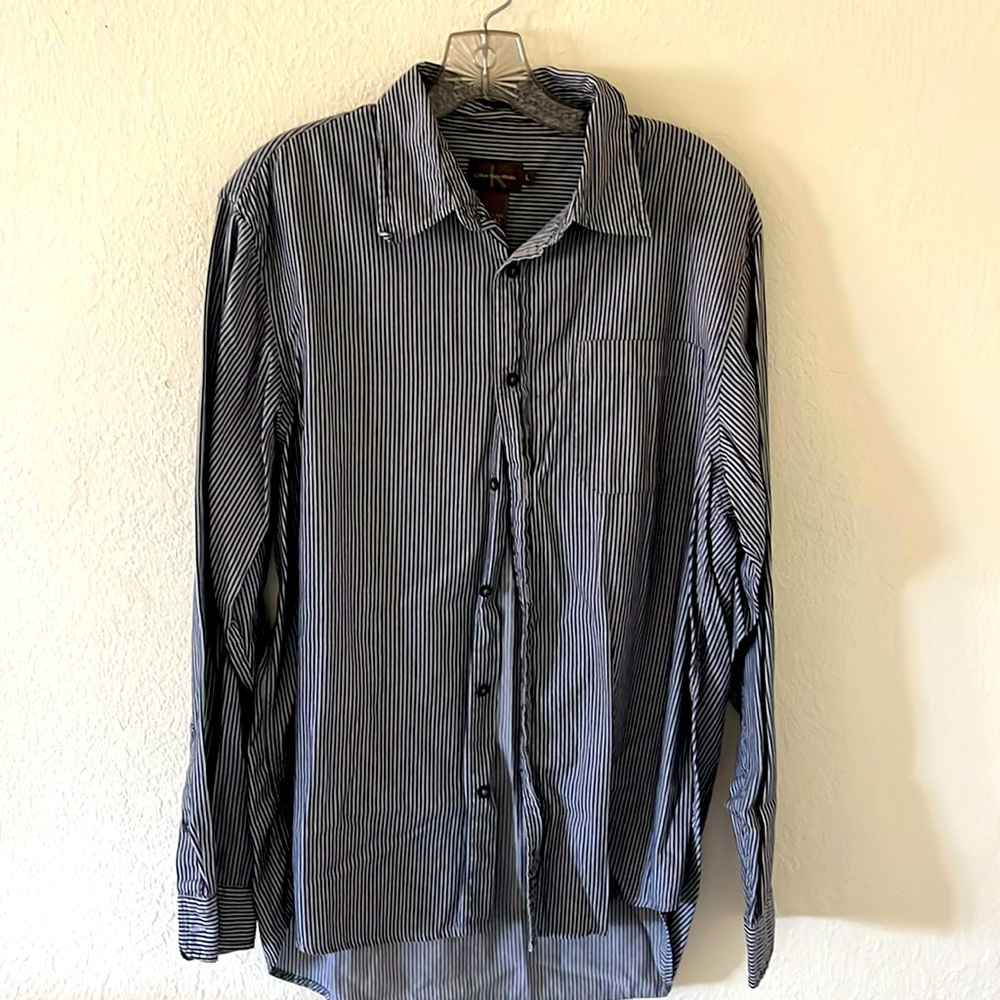 Calvin Klein button up dress shirt long sleeve, wore a couple of times